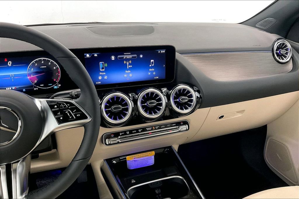 New 2026 Mercedes-Benz GLA 250 4MATIC image 6