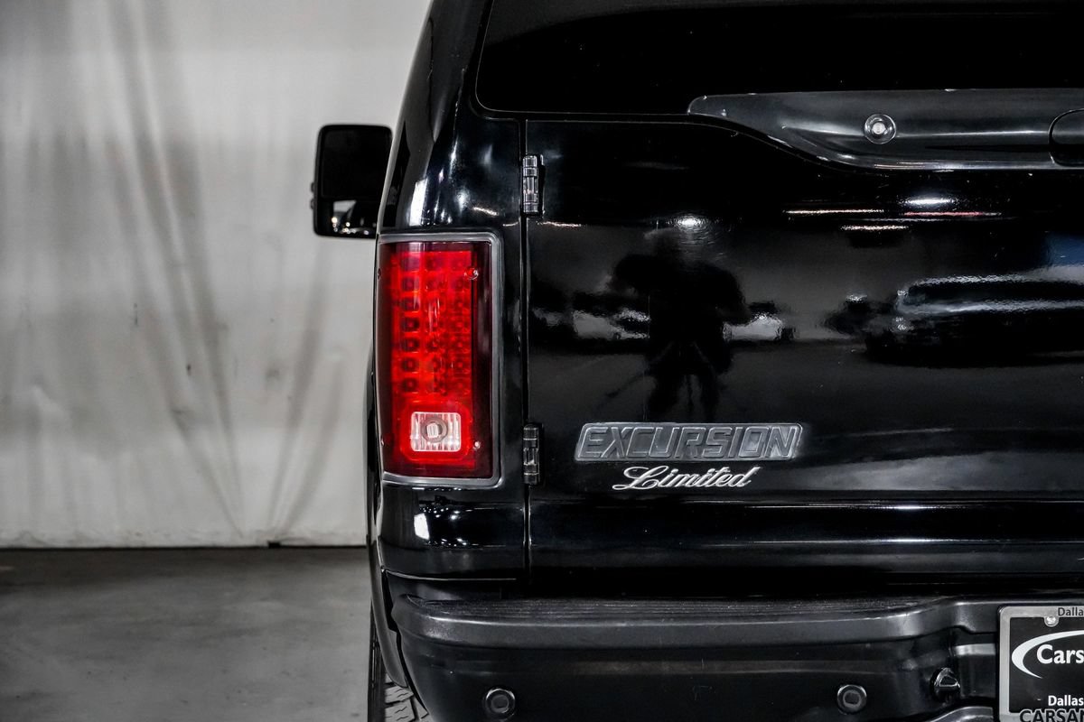 Used 2004 Ford Excursion Limited AWD/4WD image 39