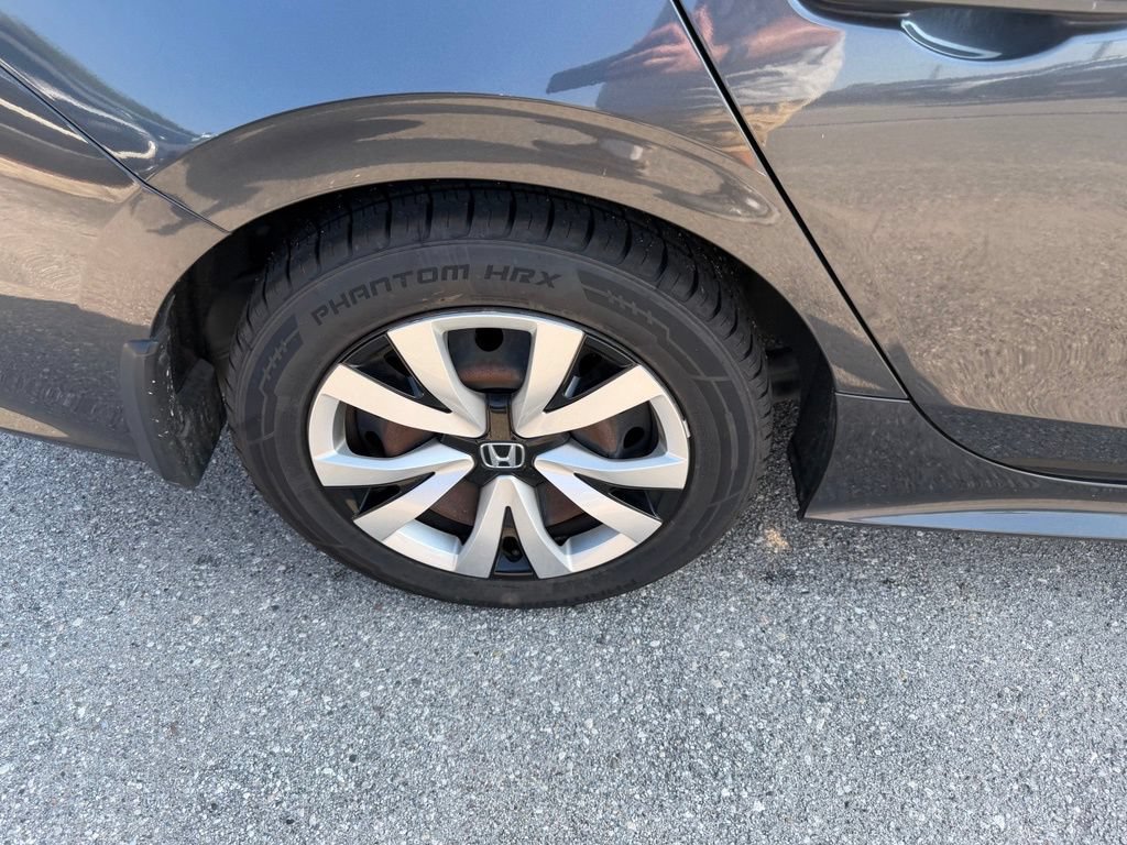 Used 2022 Honda Civic LX image 5