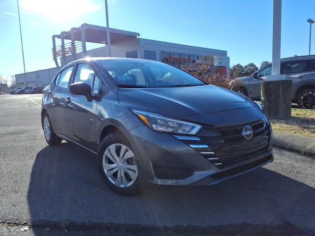 New 2025 Nissan Versa S w/ Trunk Package