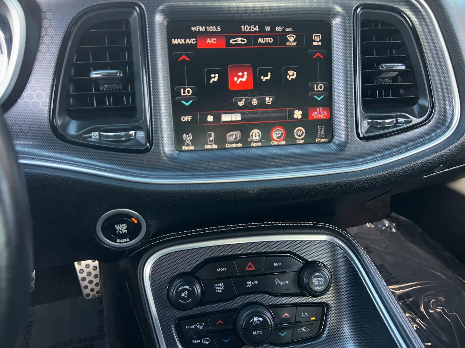 Used 2016 Dodge Challenger R/T Scat Pack w/ Leather Interior Group RWD image 22