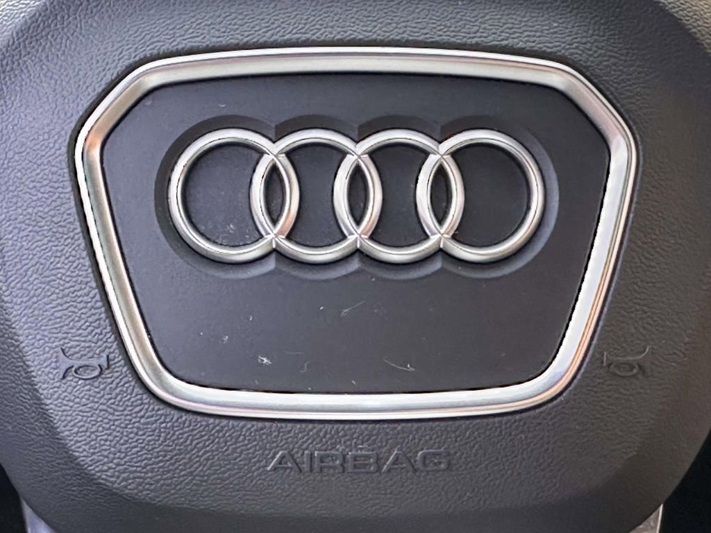 Used 2021 Audi Q8 Prestige AWD/4WD image 27