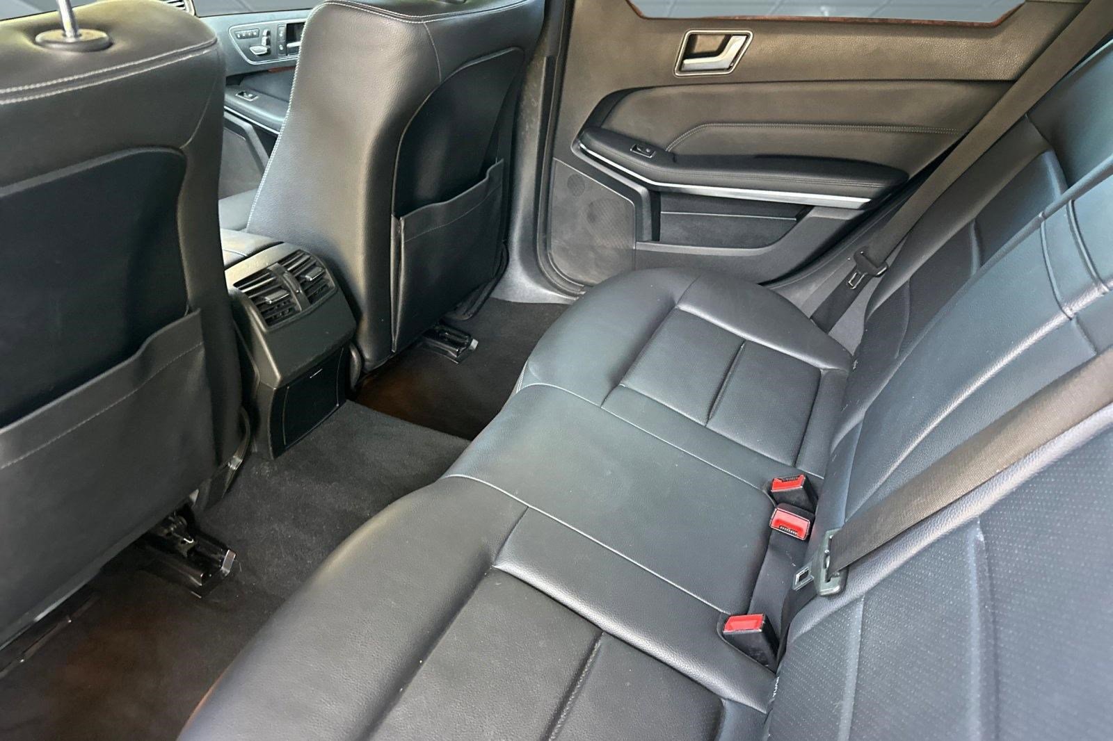 Used 2014 Mercedes-Benz E 350 4MATIC Wagon image 27