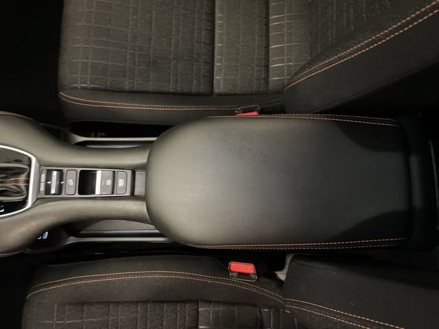 Used 2024 Honda HR-V Sport image 20