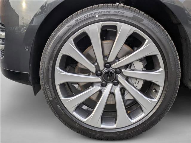 New 2026 Land Rover Range Rover SE image 10