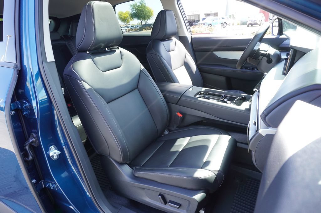Certified 2025 Nissan Murano SL AWD/4WD image 12