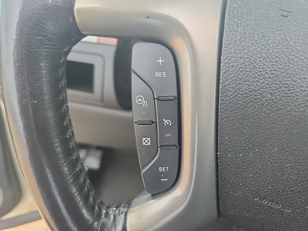 Used 2013 Chevrolet Tahoe LTZ RWD image 21