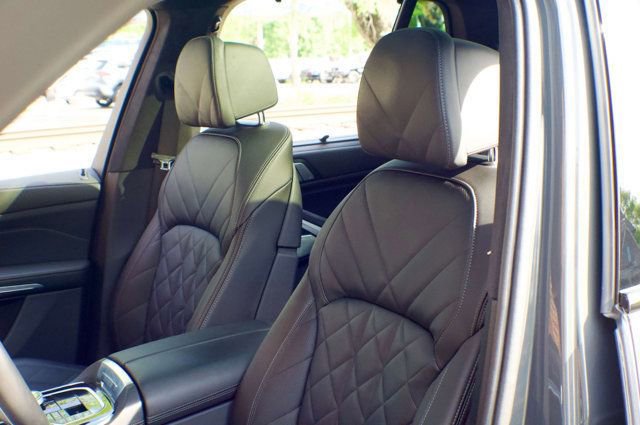 Used 2024 BMW X5 M60i AWD/4WD image 20