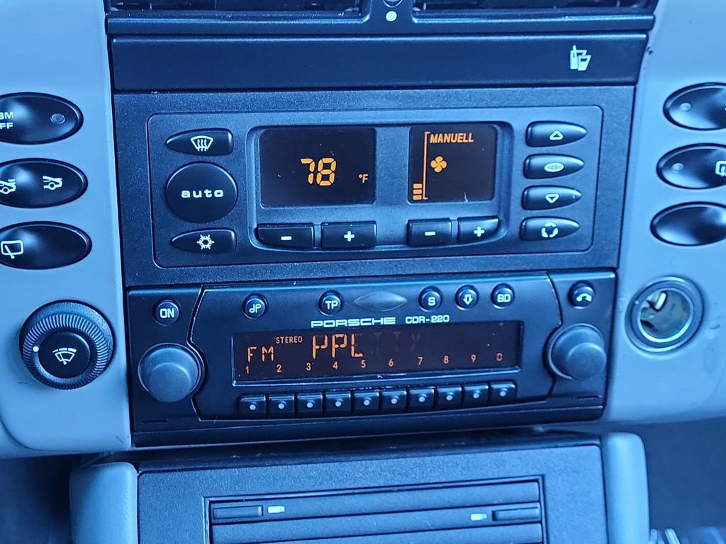 Used 2002 Porsche 911 Turbo image 22