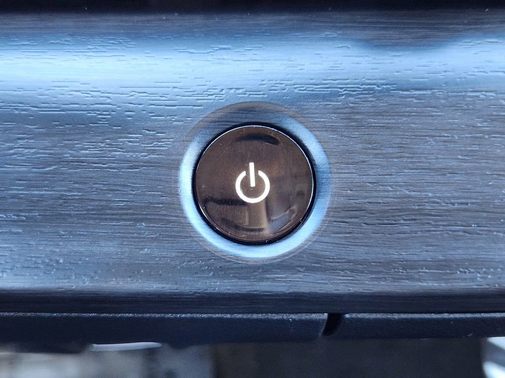 Used 2023 Nissan Ariya AWD image 18