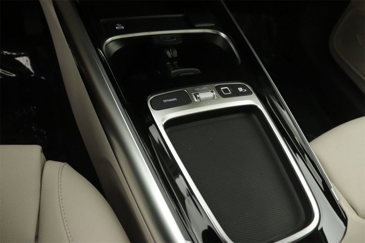 New 2025 Mercedes-Benz GLA 250 image 7