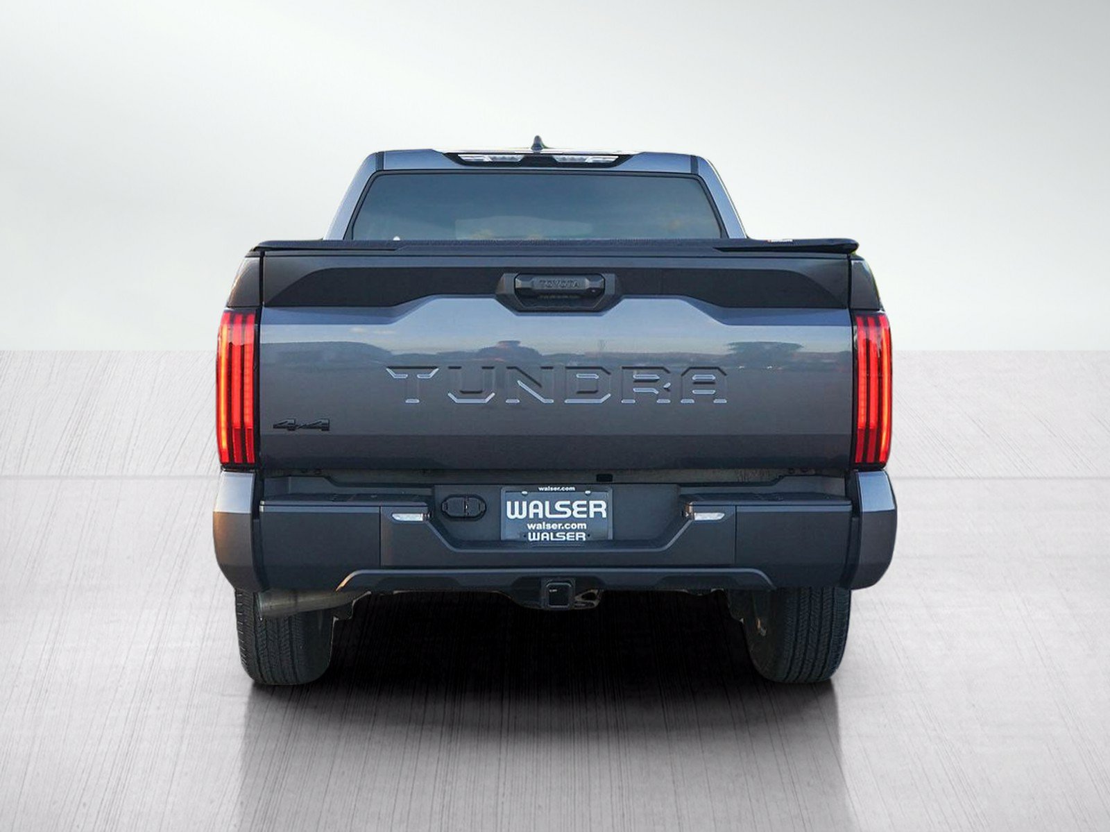Used 2024 Toyota Tundra SR5 w/ SR5 Premium Package AWD/4WD image 4