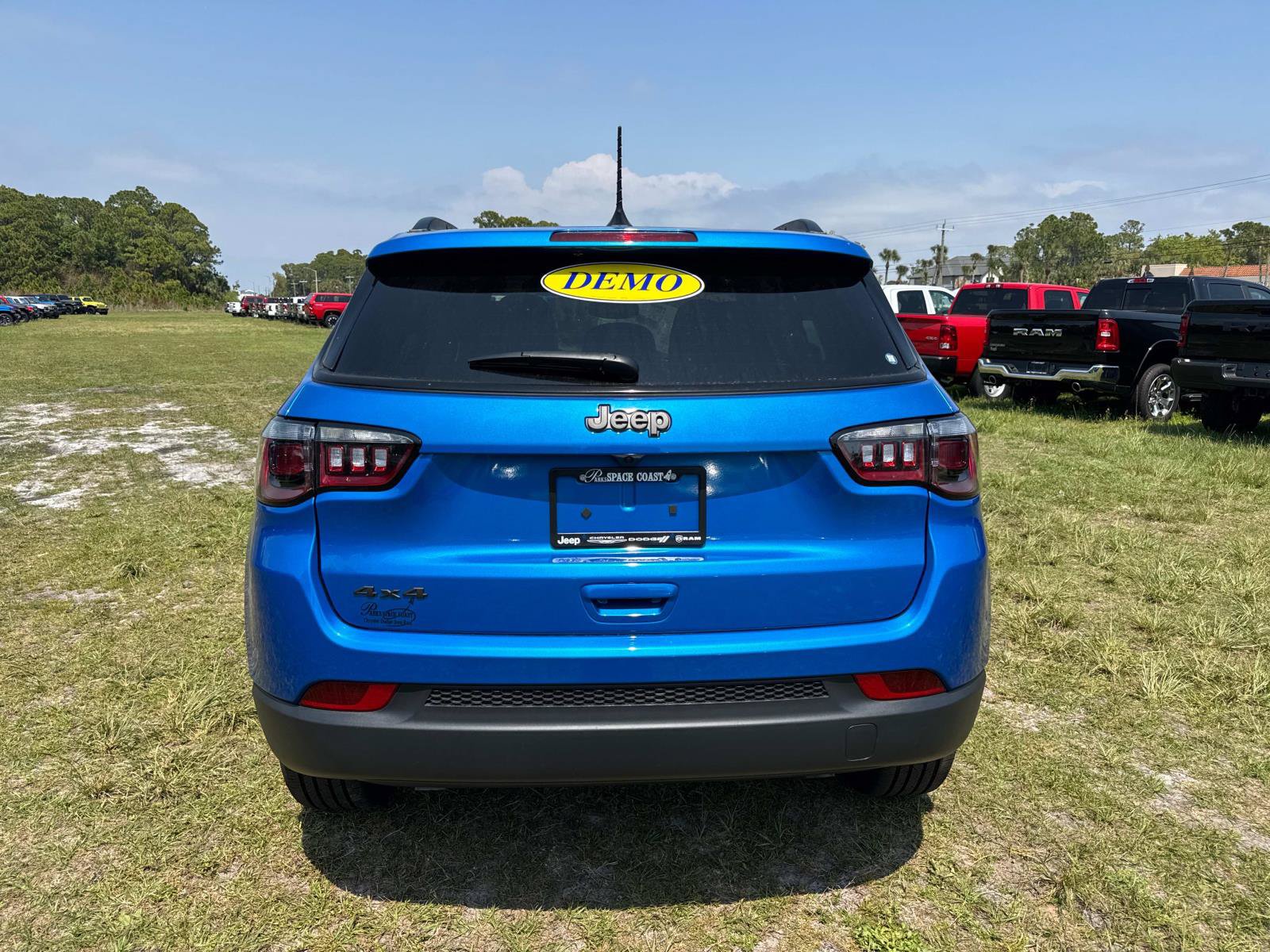 New 2026 Jeep Compass Latitude AWD/4WD image 4