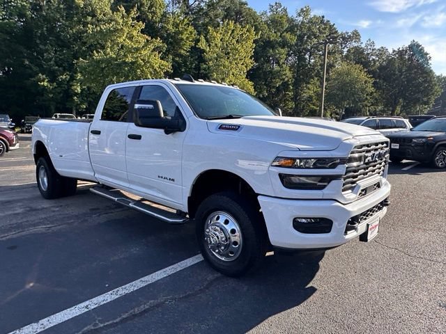 New 2026 RAM 3500 Big Horn AWD/4WD image 8