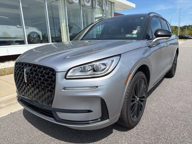 Used 2024 Lincoln Corsair Reserve w/ Equipment Group 201A image 10