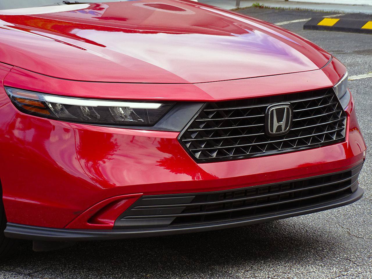 Used 2024 Honda Accord EX image 12