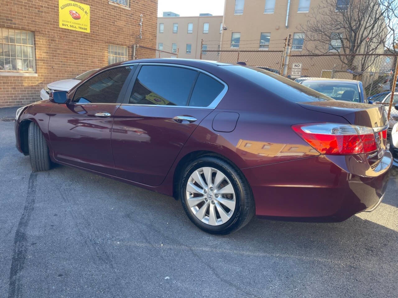 Used 2013 Honda Accord EX-L image 9