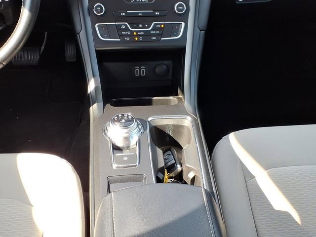 Used 2019 Ford Fusion SE w/ Equipment Group 151A image 18