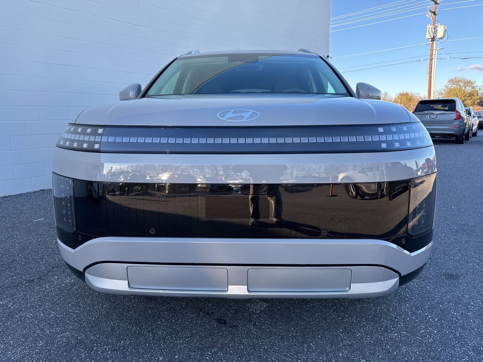 Used 2026 Hyundai Ioniq 9 SEL image 2