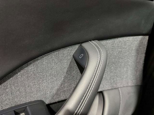 Used 2021 Tesla Model S Plaid image 20