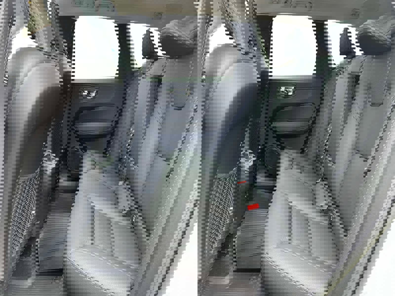 Used 2023 Volvo XC60 B5 Plus w/ Climate Package image 13