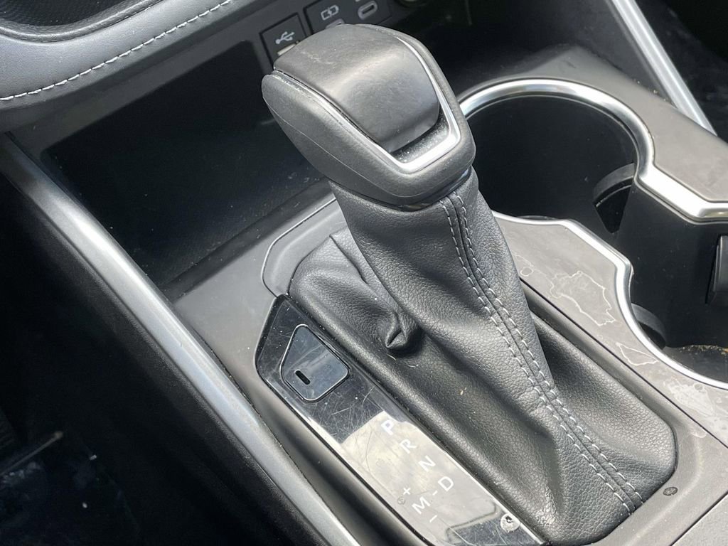 Used 2024 Toyota Highlander LE image 30