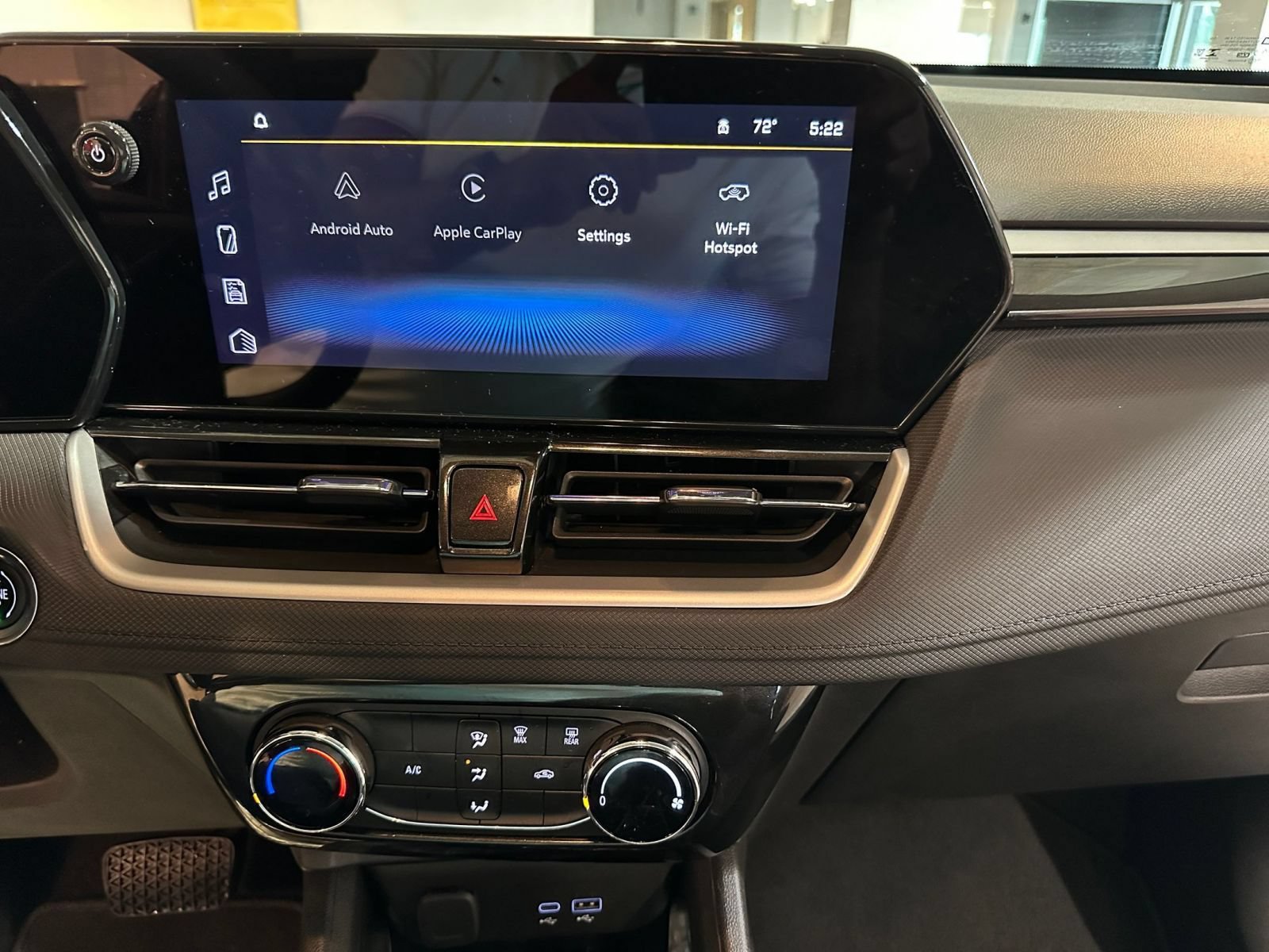 Used 2025 Chevrolet TrailBlazer LT FWD image 17