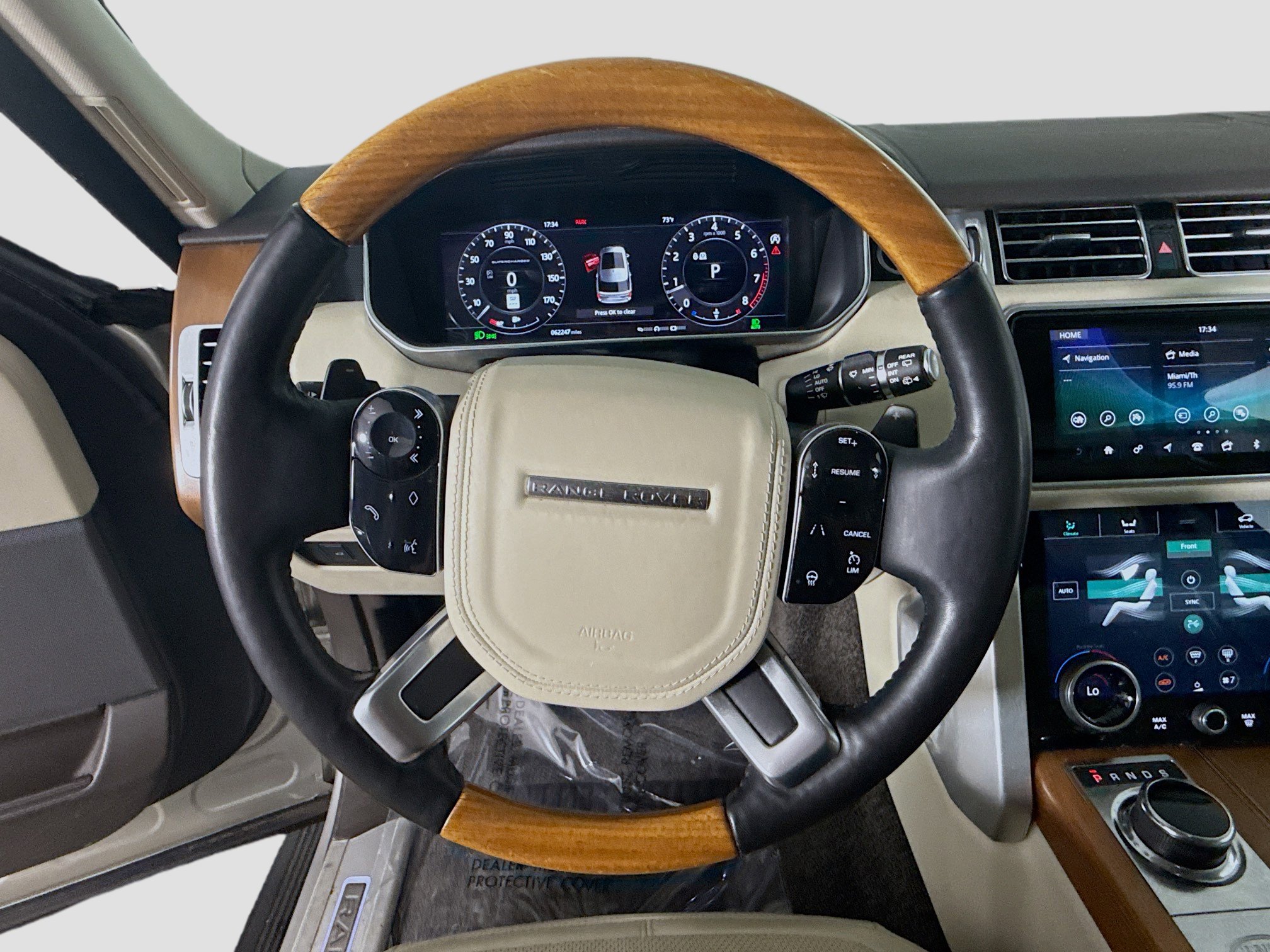 Used 2018 Land Rover Range Rover Supercharged AWD/4WD image 13