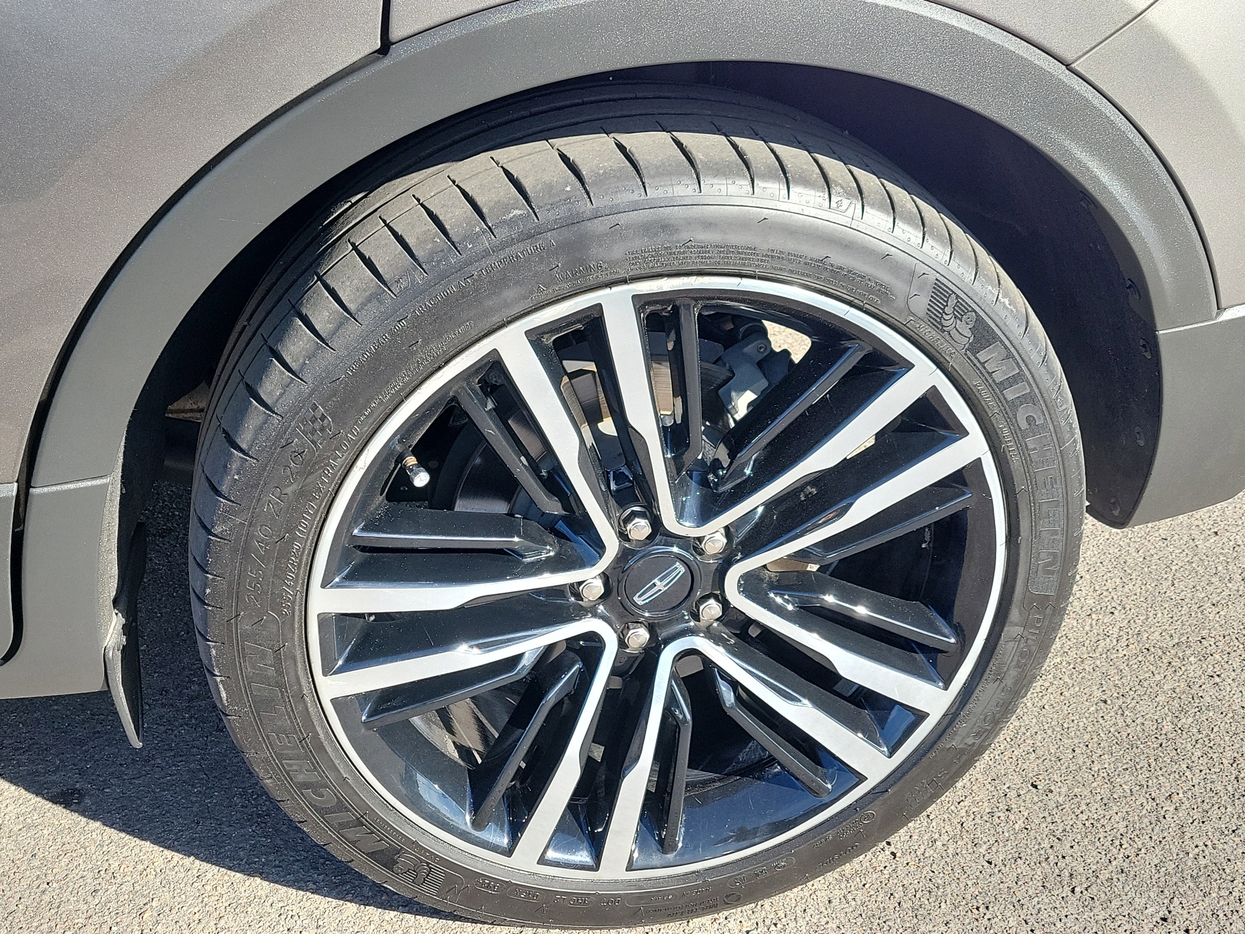 Used 2017 Lincoln MKC Reserve image 5