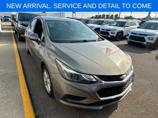 Certified 2017 Chevrolet Cruze LT w/ Convenience Package FWD image 6