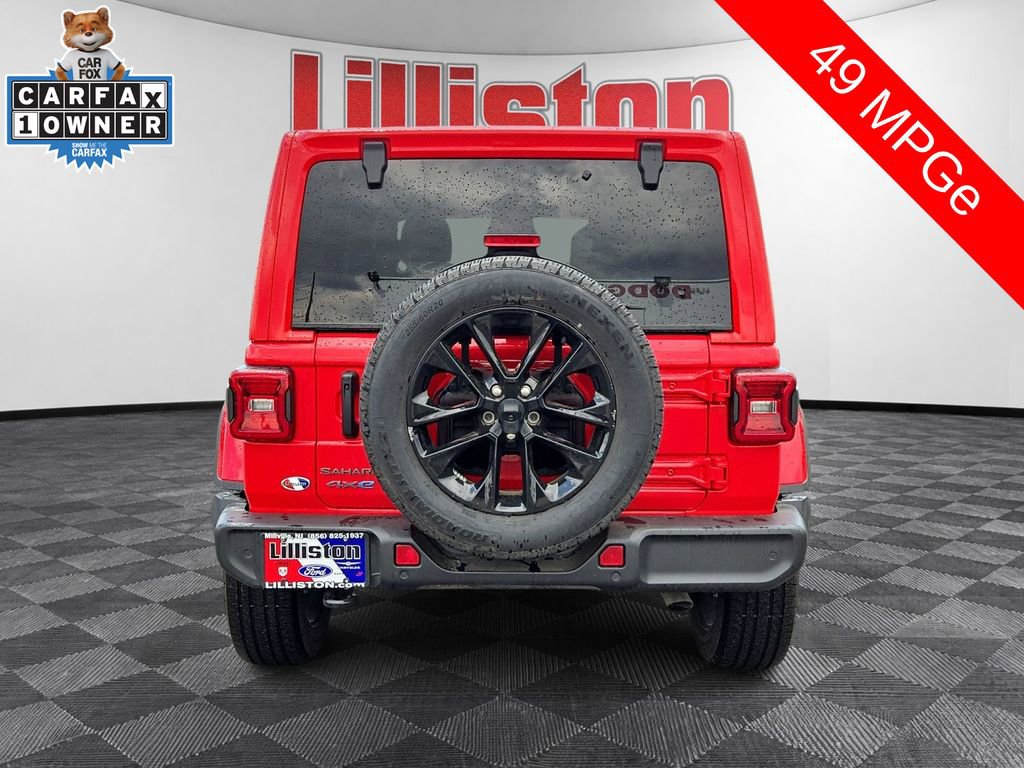Used 2025 Jeep Wrangler Unlimited Sahara w/ Safety Group AWD/4WD image 5