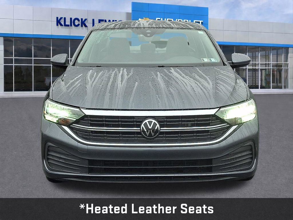 Used 2024 Volkswagen Jetta SE video 2