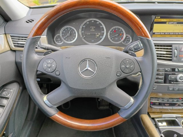 Used 2010 Mercedes-Benz E 350 Sedan image 37