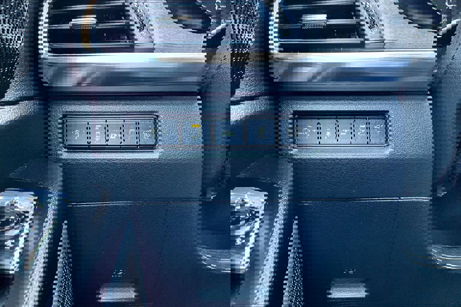 Used 2022 Kia Telluride EX w/ EX Premium Package AWD/4WD image 34