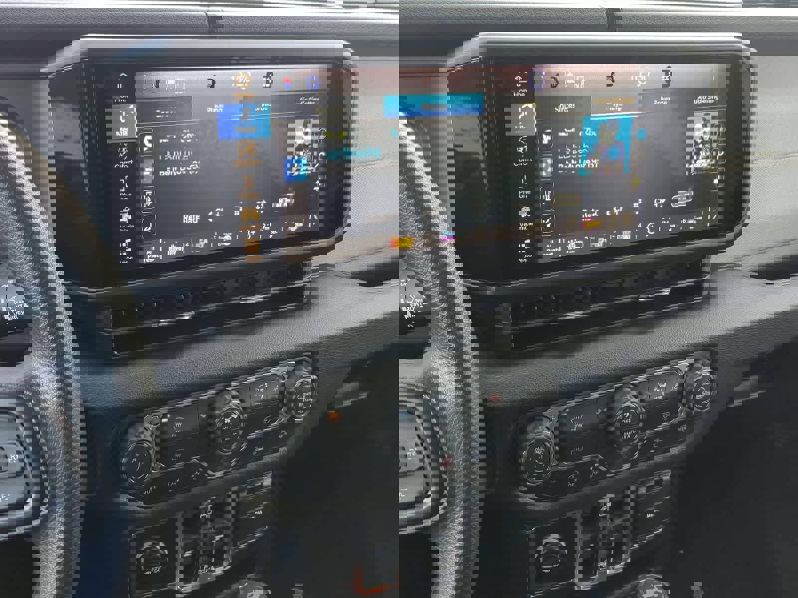 Used 2026 Jeep Wrangler Sport AWD/4WD image 33