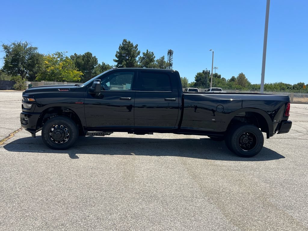 New 2026 RAM 3500 Big Horn AWD/4WD image 3