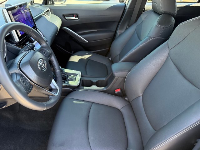 Used 2026 Toyota Corolla Cross XLE w/ Convenience Package FWD image 10