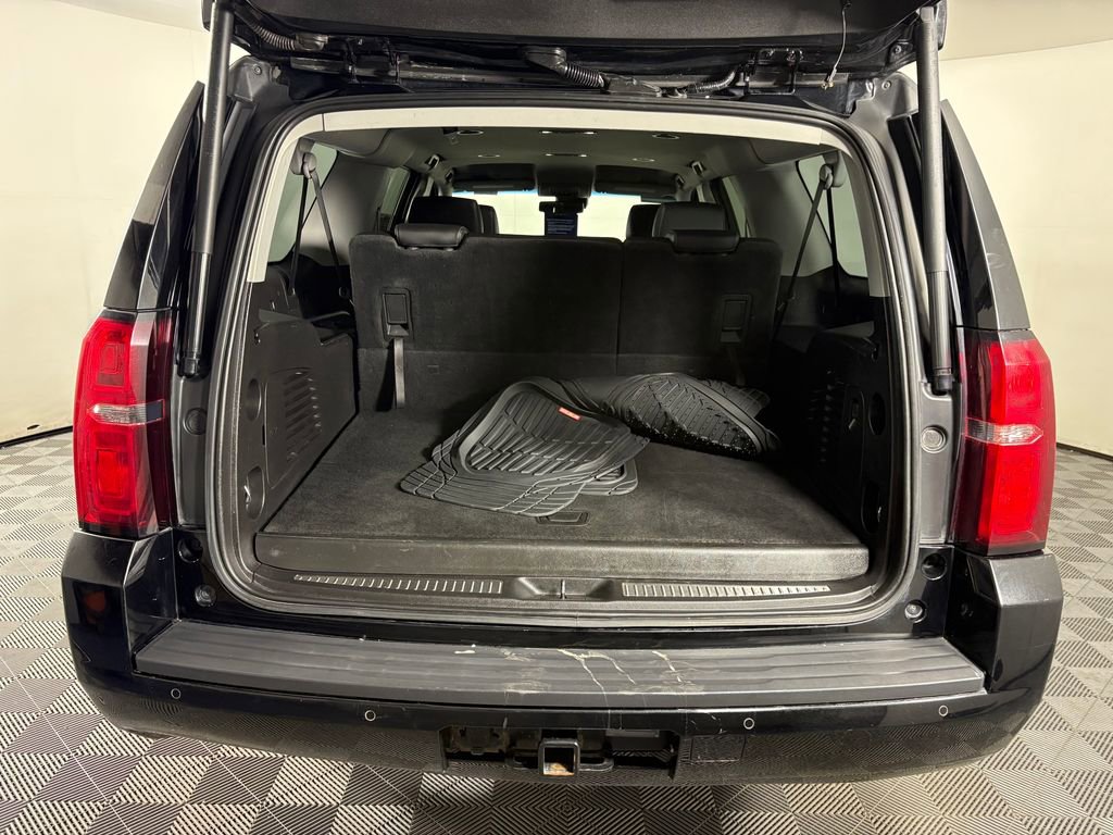 Used 2018 Chevrolet Suburban LT image 31