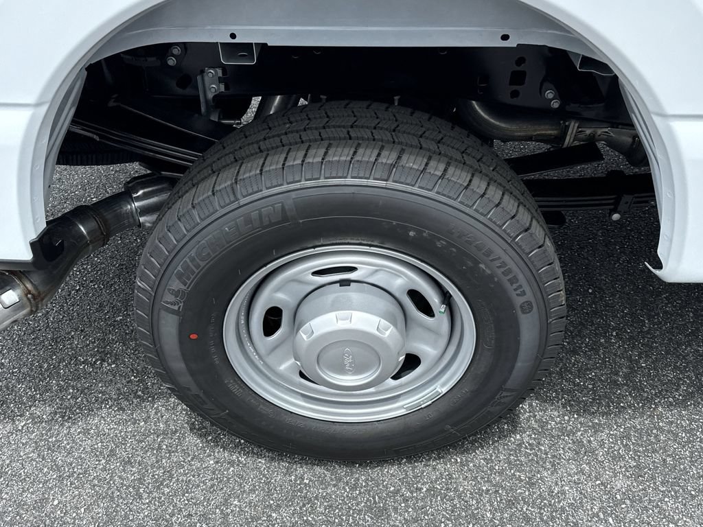 New 2025 Ford F250 XL w/ 360-Degree Camera Package RWD image 14