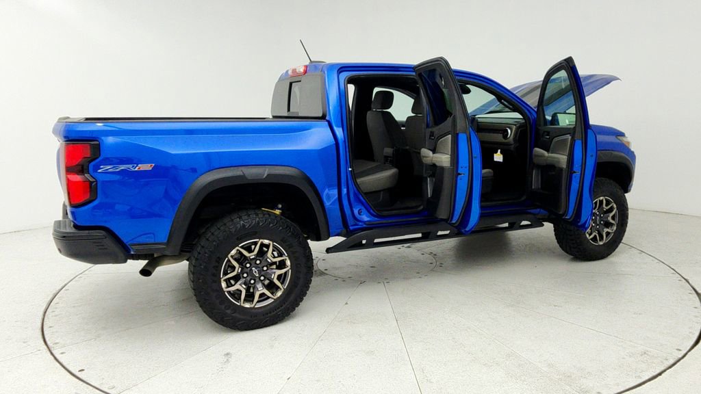 Certified 2024 Chevrolet Colorado ZR2 w/ Technology Package AWD/4WD image 13