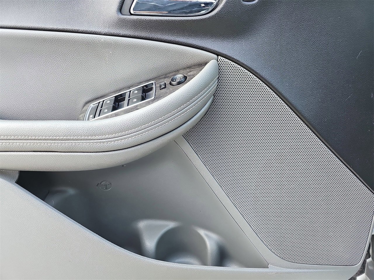 Used 2014 Chevrolet Impala LTZ image 28