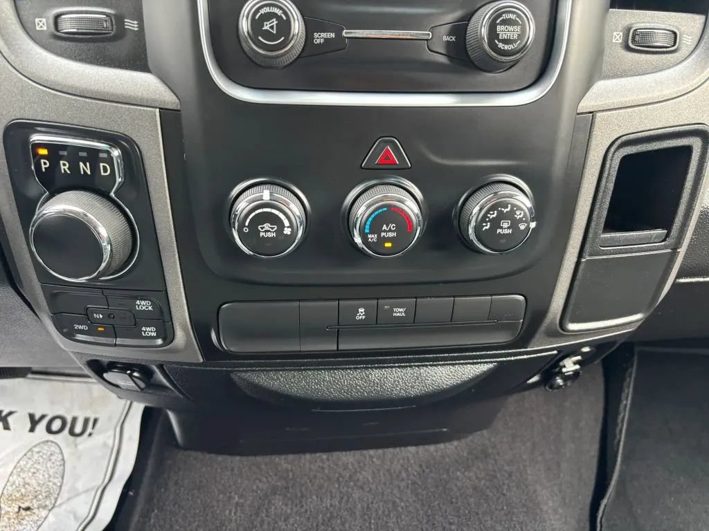 Used 2018 RAM 1500 ST AWD/4WD image 22