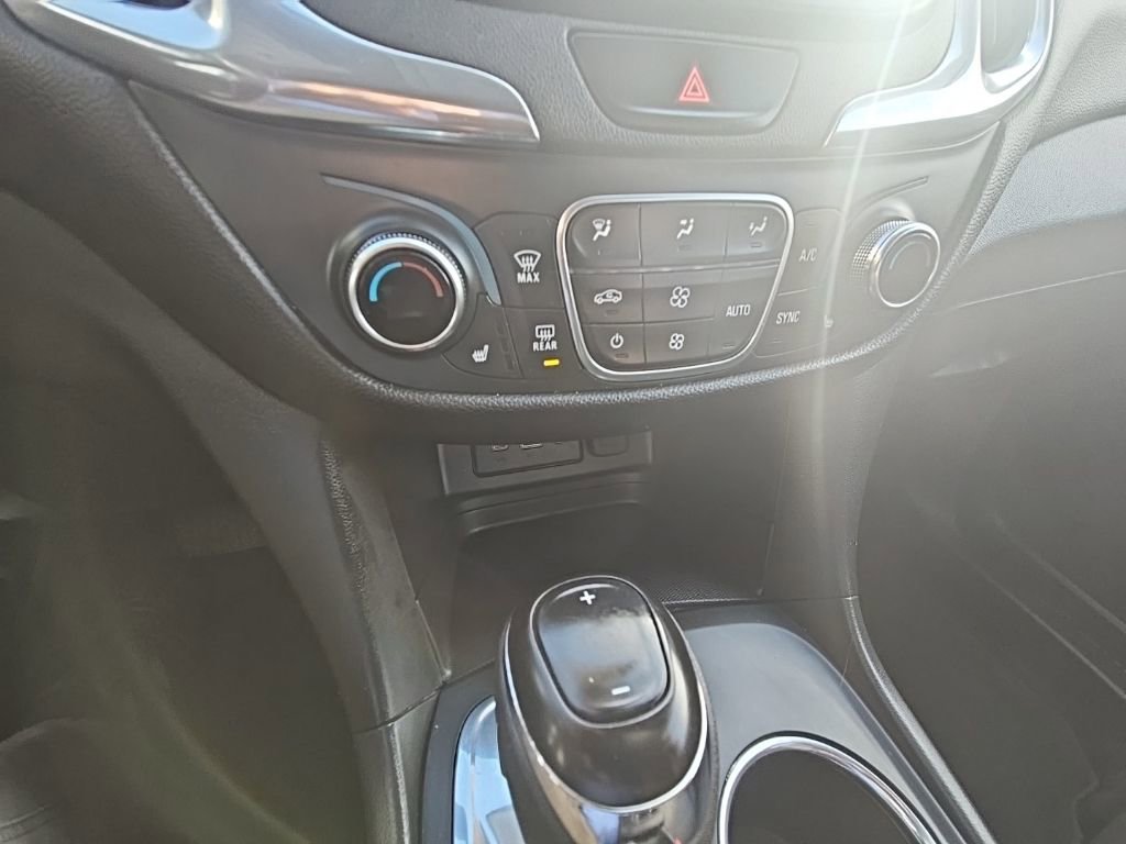 Certified 2020 Chevrolet Equinox LT image 36