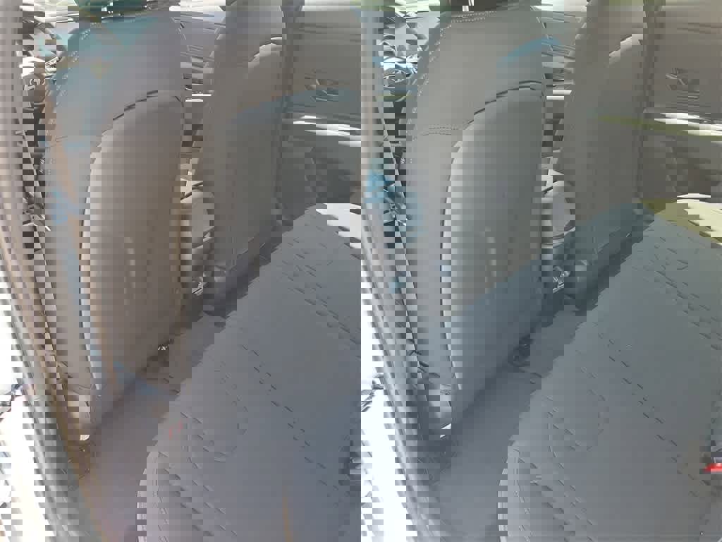 New 2025 Hyundai Elantra SEL image 7