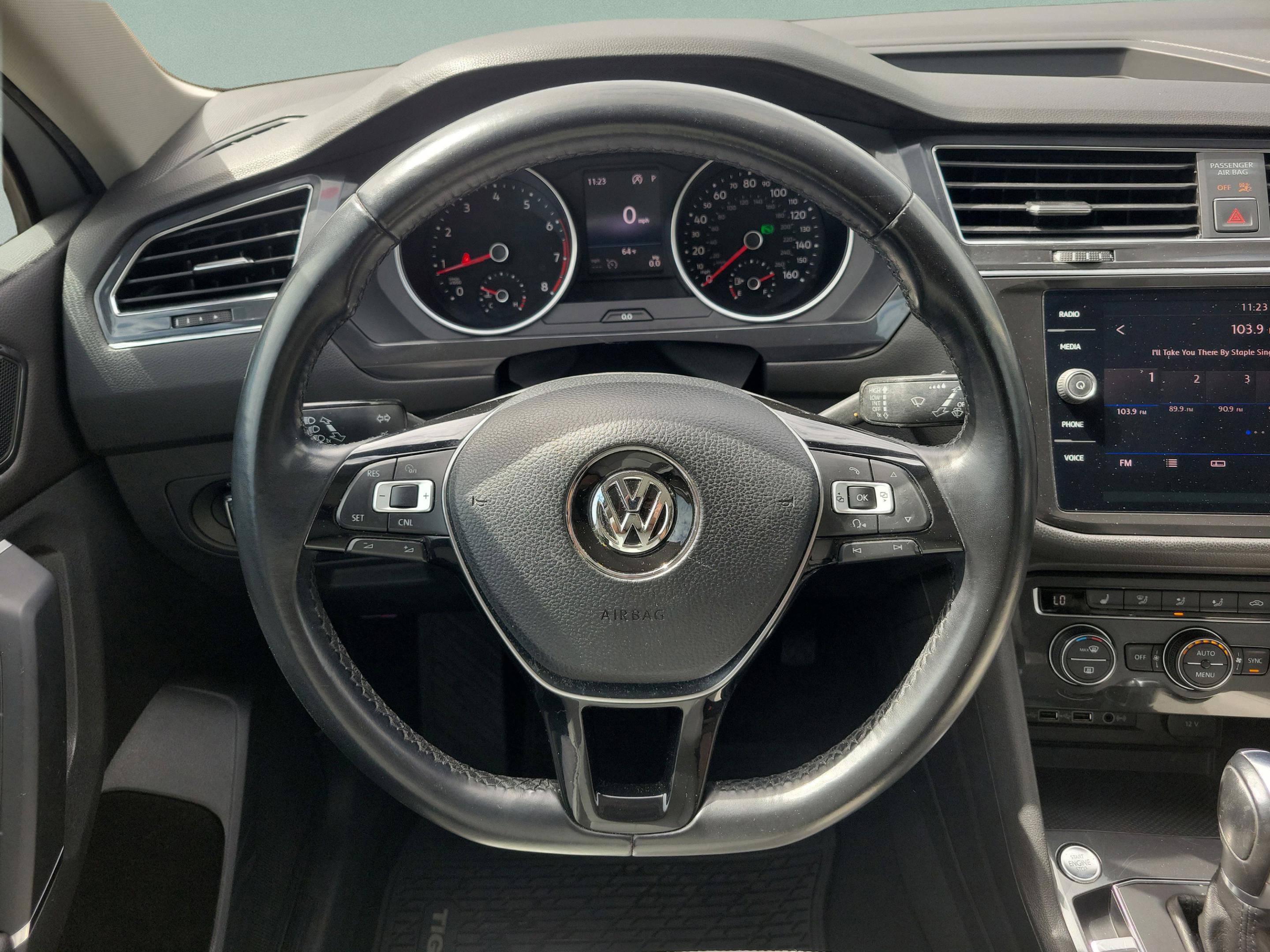 Used 2018 Volkswagen Tiguan SEL image 13