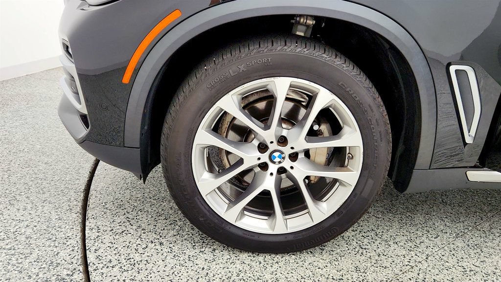 Used 2021 BMW X5 xDrive40i w/ Convenience Package AWD/4WD image 9