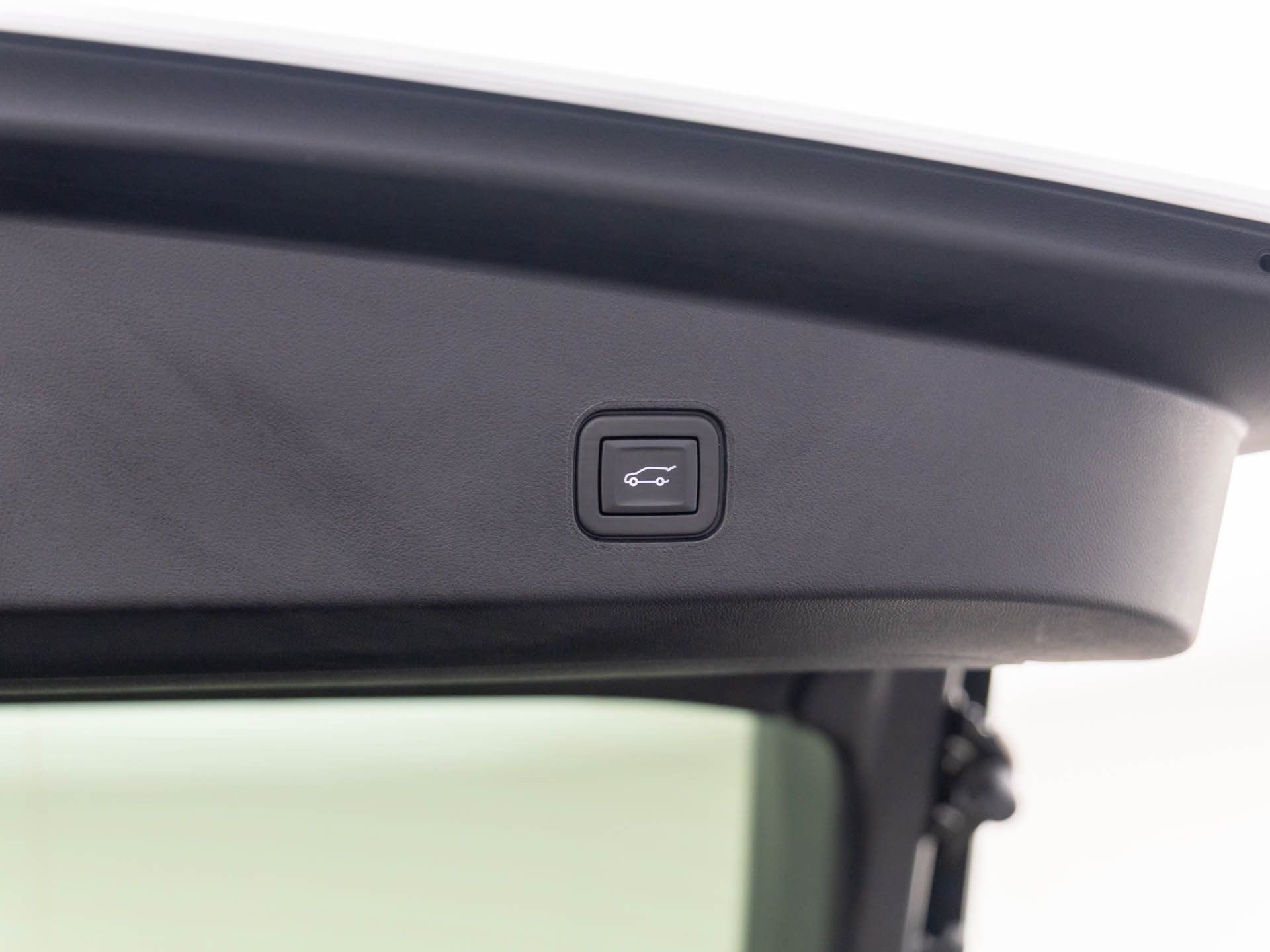 New 2026 Cadillac Lyriq Sport image 31