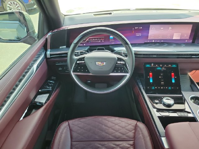 Used 2026 Cadillac Escalade Luxury w/ LPO, Radiant Package AWD/4WD image 9