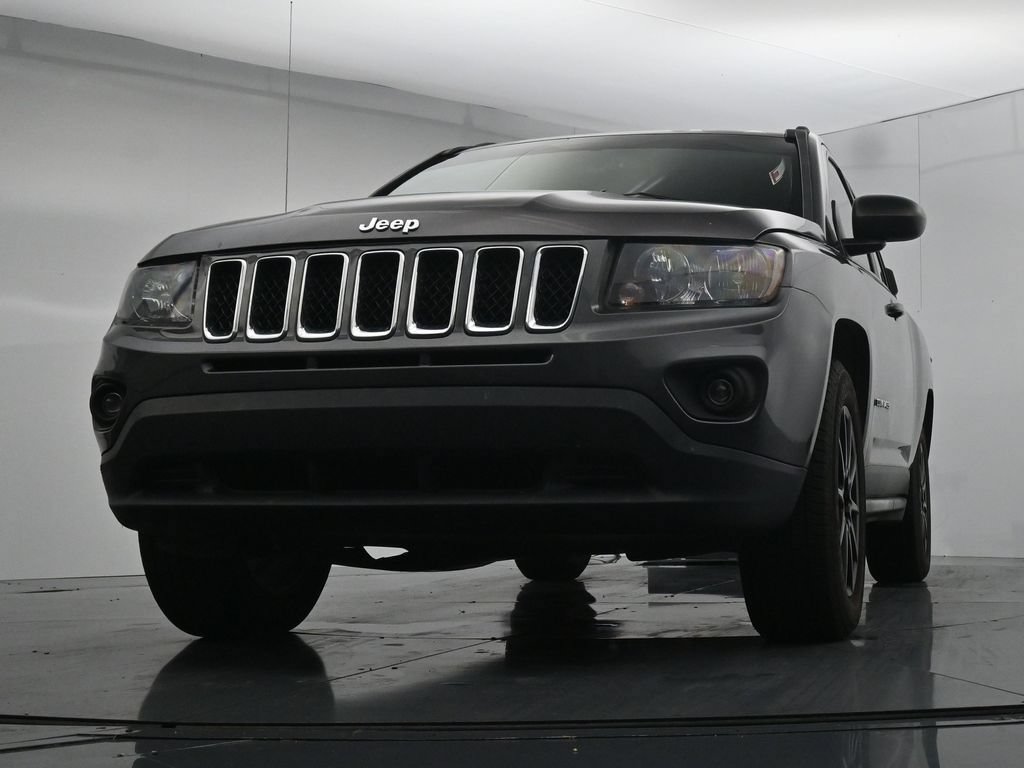 Used 2017 Jeep Compass Sport w/ Power Value Group AWD/4WD image 19