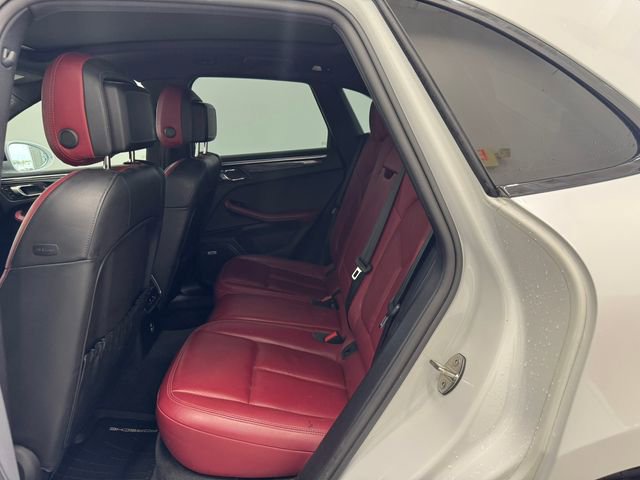 Used 2022 Porsche Macan S image 19